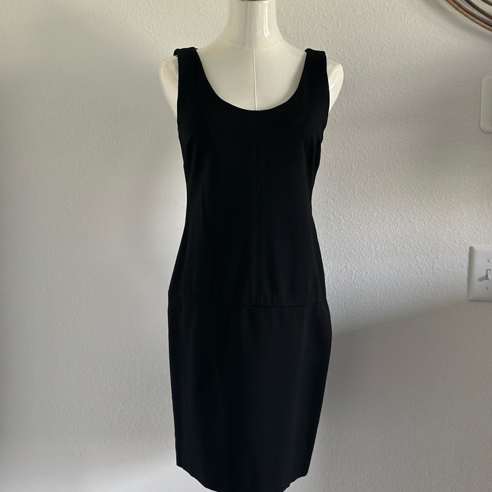 Elegant Black Sleeveless Dress
